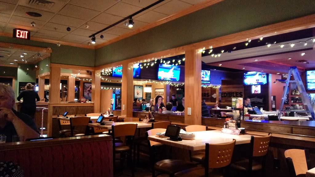 Applebees Grill + Bar | restaurant | 2050 E, FL-50, Clermont, FL 34711, USA | 3527085717 OR +1 352-708-5717
