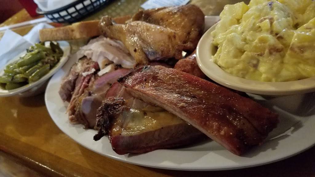 Woodys Bar-B-Q | restaurant | 2227 W New Haven Ave, West Melbourne, FL 32904, USA | 3219519163 OR +1 321-951-9163