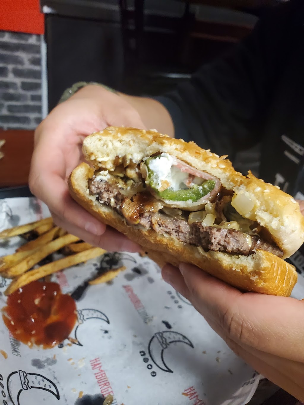 HamburgeLunas | restaurant | 10320 Mile 7 Suite 5, Mission, TX 78573, USA | 9565295017 OR +1 956-529-5017