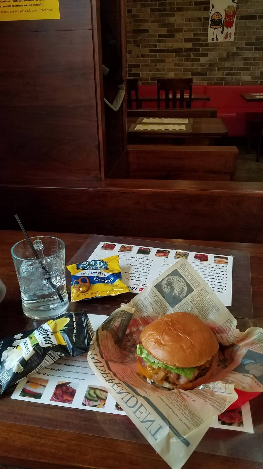 Burger Hut | restaurant | 476 NJ-63, Palisades Park, NJ 07650, USA | 2012923425 OR +1 201-292-3425