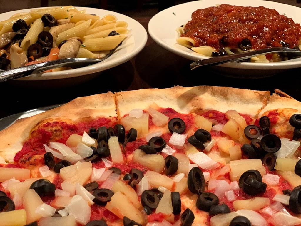 Vinnys Restaurant & Pizza | restaurant | 152 E Main St, Torrington, CT 06790, USA | 8604825551 OR +1 860-482-5551