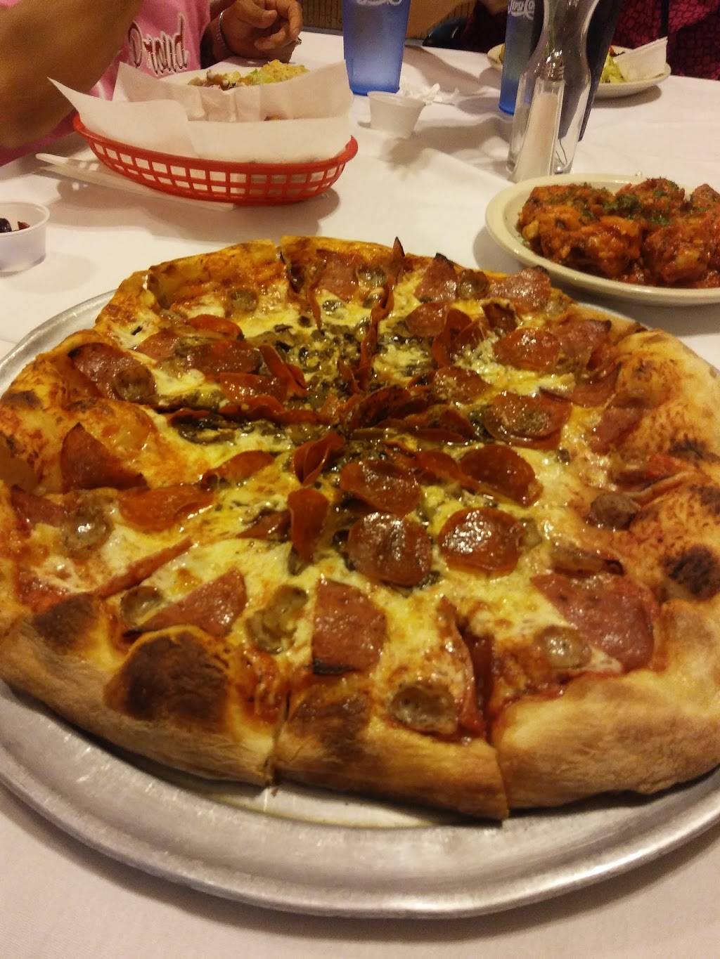 Tary Boscolos | restaurant | 351 Atwater Blvd, Atwater, CA 95301, USA | 2093584103 OR +1 209-358-4103