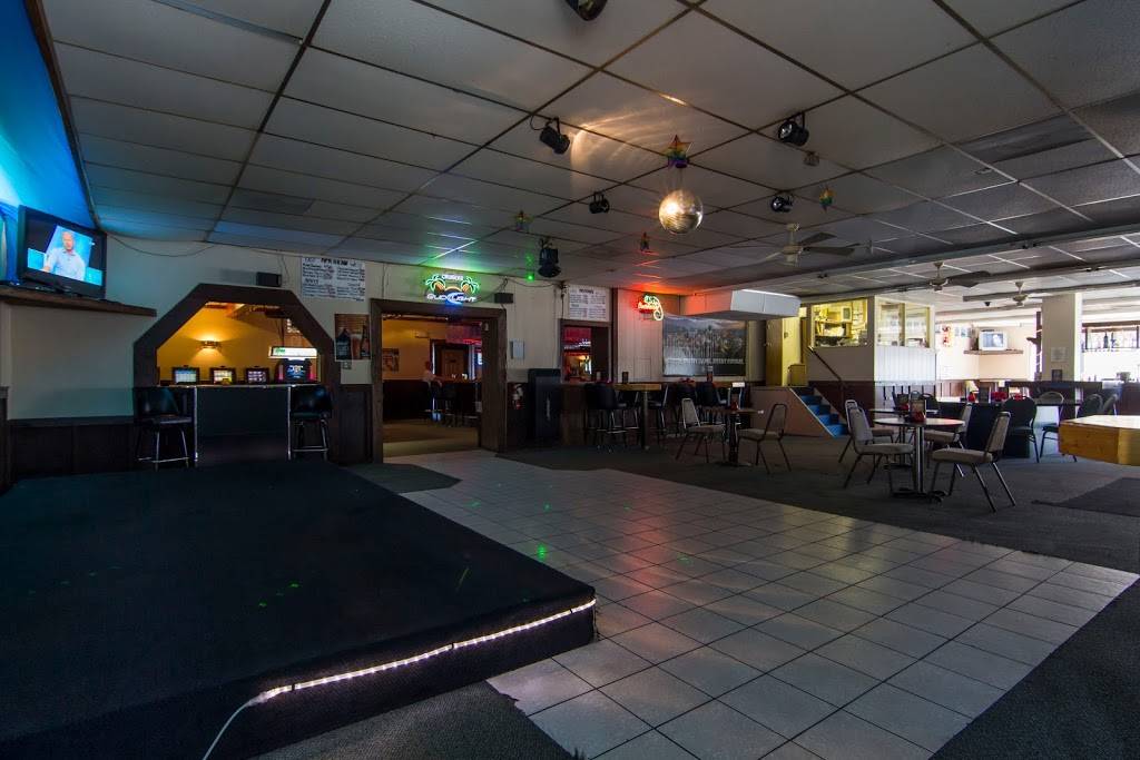 Cruisers Lounge | night club | 1517 SE 47th Terrace, Cape Coral, FL 33904, USA | 2396738002 OR +1 239-673-8002