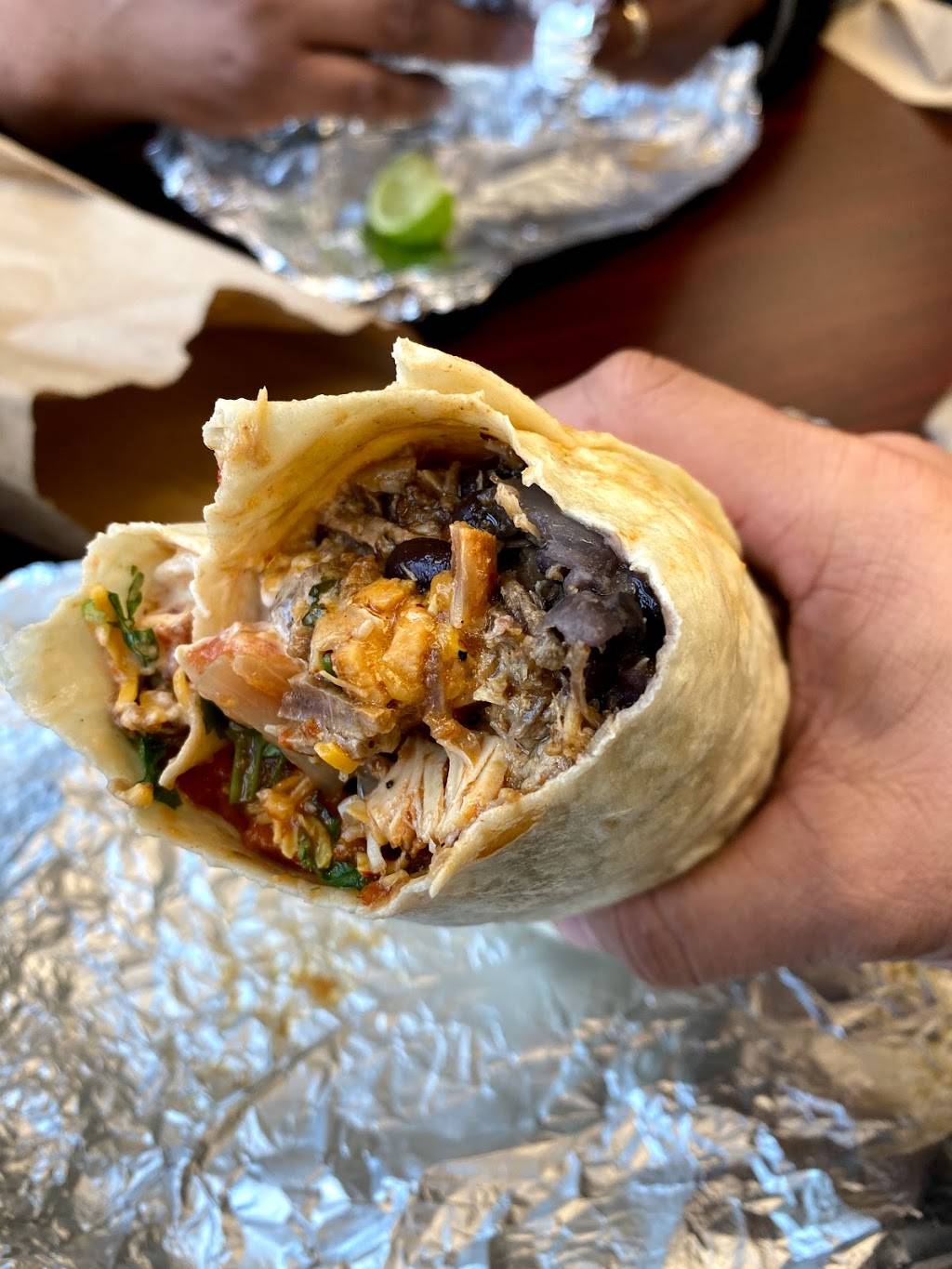 Bajas Fresh Grill | restaurant | 624 Reservoir Ave, Cranston, RI 02910, USA | 4012280779 OR +1 401-228-0779