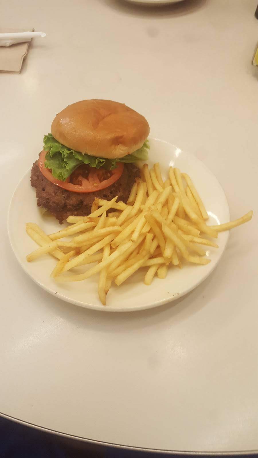 Steak n Shake | restaurant | 210 Cassidy Blvd, Pikeville, KY 41501, USA | 6065093663 OR +1 606-509-3663