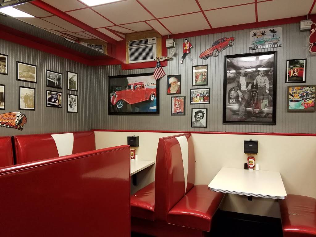 Pops Diner | restaurant | 109 N Lake Park Blvd, Carolina Beach, NC 28428, USA | 9104587377 OR +1 910-458-7377