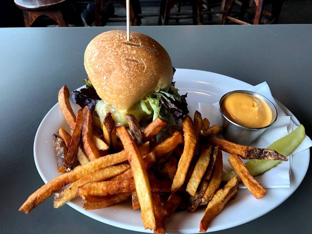 Microbrasserie Dieu Du Ciel | restaurant | 259 de Villemure, Saint-Jérôme, QC J7Z 5J4, Canada | 4504363438 OR +1 450-436-3438