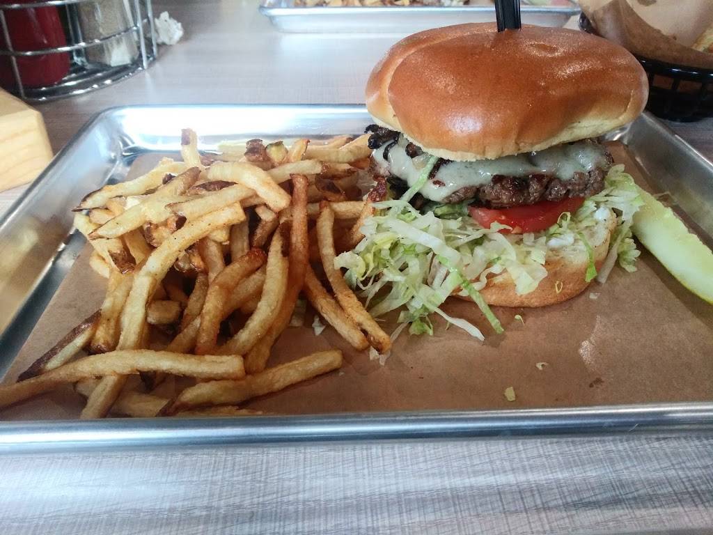 Burgers N Bones | restaurant | 6805 Main St Ste 490, The Colony, TX 75056, USA | 9727043660 OR +1 972-704-3660
