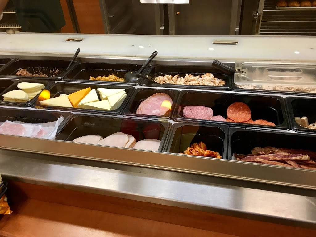 Subway Restaurants | restaurant | 3233 W Addison St, Chicago, IL 60618, USA | 7732798800 OR +1 773-279-8800