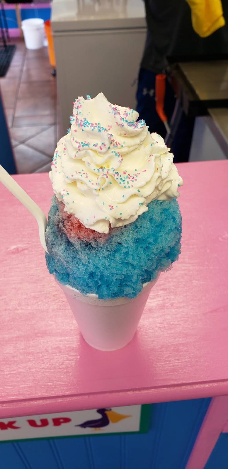 Pelicans SnoBalls - Roanoke | restaurant | 409 E Byron Nelson Blvd, Roanoke, TX 76262, USA | 8178086040 OR +1 817-808-6040