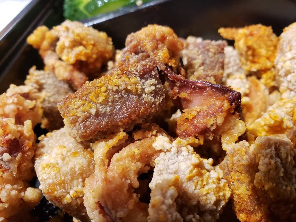 Chichop | restaurant | 2352 Yonge St, Toronto, ON M4P 2E6, Canada | 4163226860 OR +1 416-322-6860