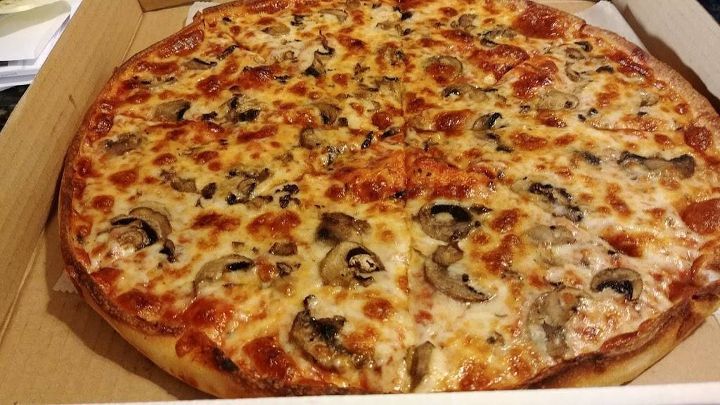 Upper Crust | restaurant | 3740 Overseas Hwy, Marathon, FL 33050, USA | 3057437100 OR +1 305-743-7100