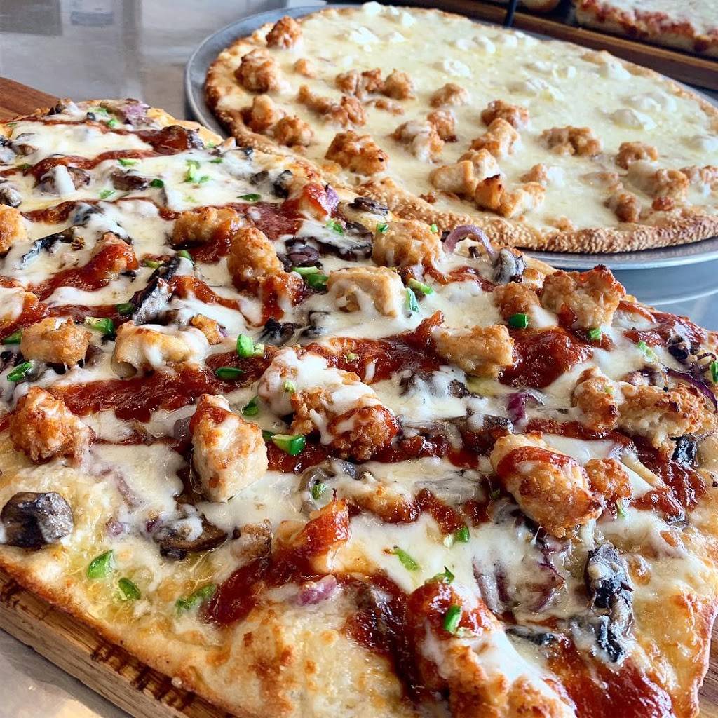 PIENEZZA Pizza | restaurant | 3236 N John Young Pkwy, Kissimmee, FL 34741, USA | 4077505540 OR +1 407-750-5540