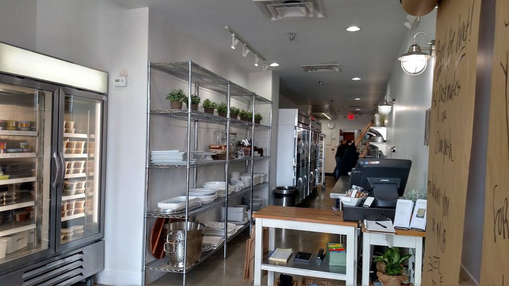 Eat By Stacey Weber | restaurant | 4740 E Shea Blvd, Phoenix, AZ 85028, USA | 6023289344 OR +1 602-328-9344