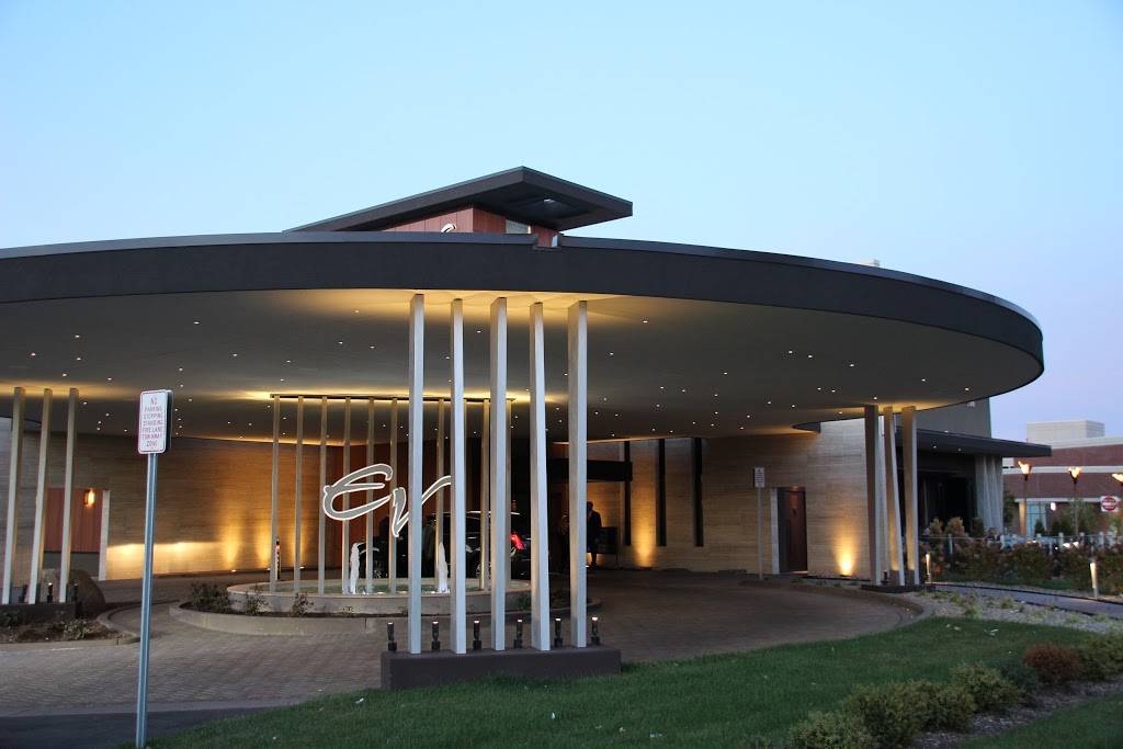 Eddie Vs Prime Seafood | restaurant | 2100 W Big Beaver Rd, Troy, MI 48084, USA | 2486497319 OR +1 248-649-7319