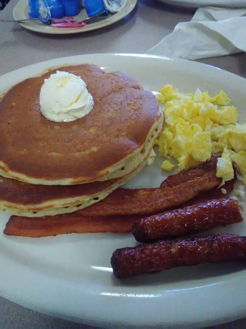 Maxcys Grill | restaurant | 5593, 46767 Monroe St #104, Indio, CA 92201, USA | 7603470219 OR +1 760-347-0219