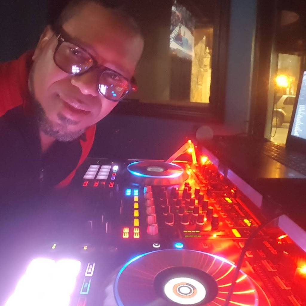 La bahia Restaurant | restaurant | 15A Newbury St, Lawrence, MA 01840, USA | 9789755655 OR +1 978-975-5655