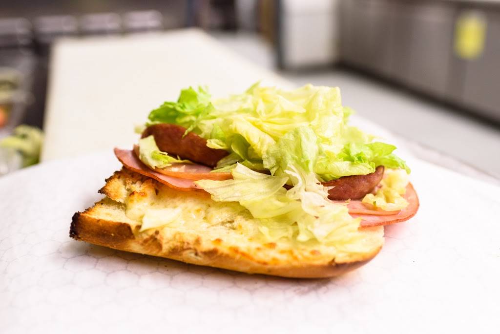 The Upper Crust Pizza | meal delivery | 3392 Saxonburg Blvd #350, Glenshaw, PA 15116, USA | 4129630323 OR +1 412-963-0323