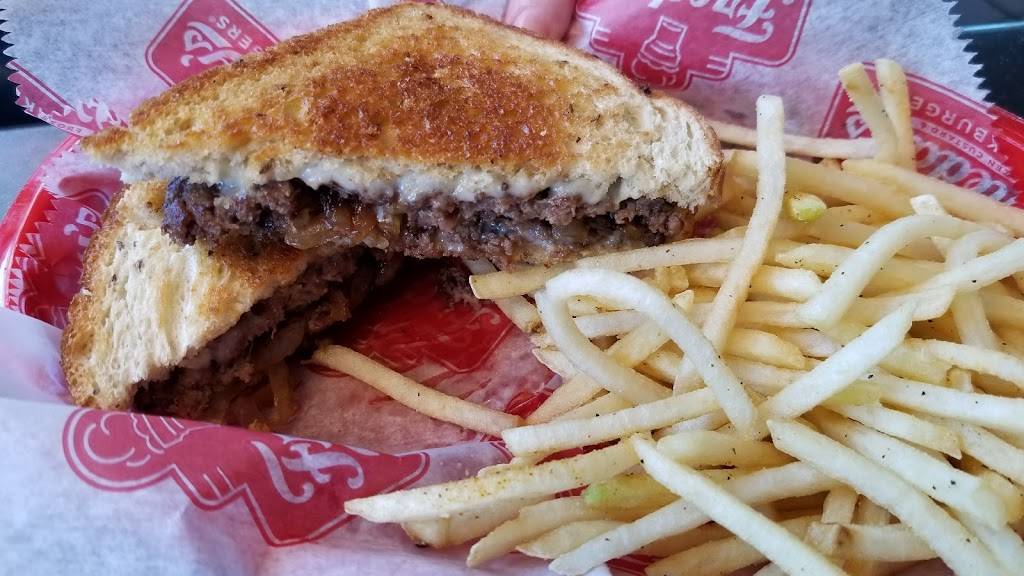 Freddys Frozen Custard & Steakburgers | restaurant | 14016 Beach Blvd, Jacksonville, FL 32250, USA | 9049924760 OR +1 904-992-4760