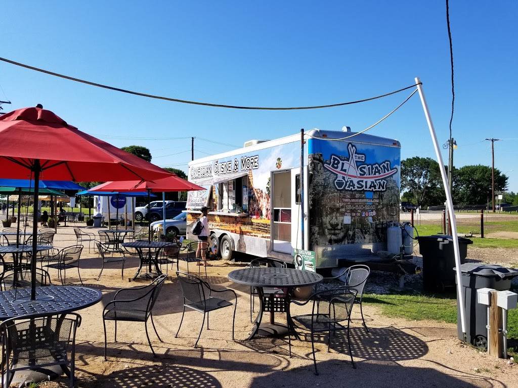 The Blasian Asian | restaurant | 2238, 202 S University Parks Dr, Waco, TX 76701, USA | 2546402940 OR +1 254-640-2940