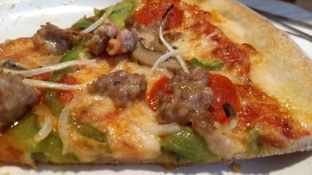 Rosatos Pub & Pizzeria | restaurant | 600 Mule Rd #1819, Toms River, NJ 08757, USA | 7329148484 OR +1 732-914-8484