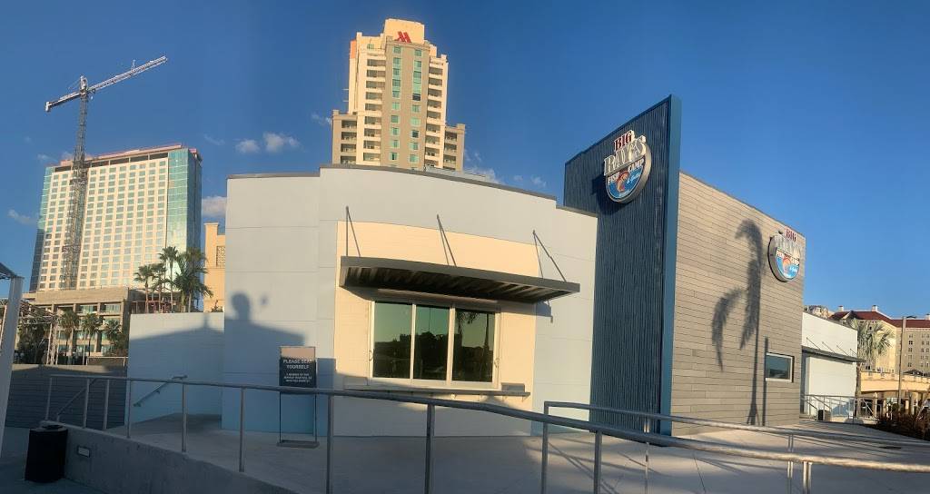 Big Ray’s Fish Camp Riverwalk | restaurant | 333 S Franklin St, Tampa, FL 33602, USA | 8132747778 OR +1 813-274-7778