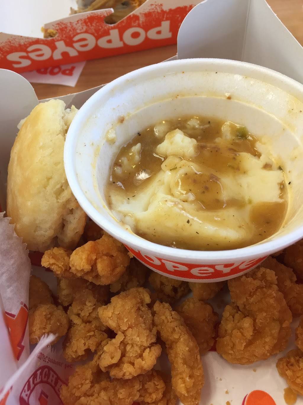 Popeyes Louisiana Kitchen | restaurant | 1601 S, US-1, Fort Pierce, FL 34950, USA | 7724612287 OR +1 772-461-2287