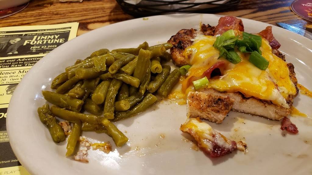 Coltons Steak House & Grill | restaurant | 206 N L Rogers Wells Blvd, Glasgow, KY 42141, USA | 2706292255 OR +1 270-629-2255