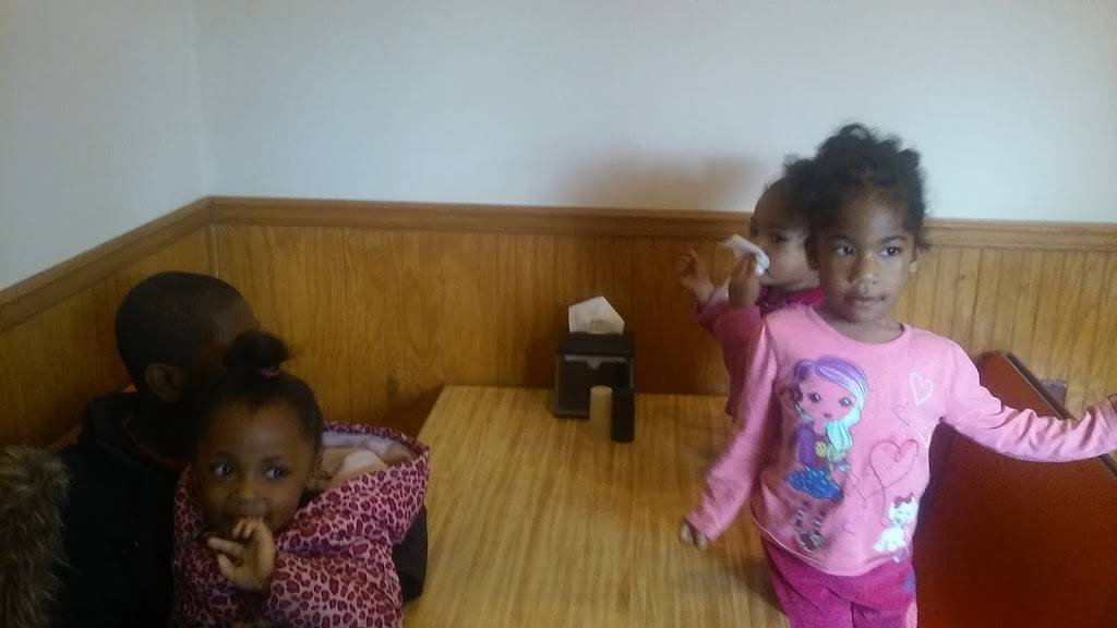 Marcos Pizza | restaurant | 748 Locust St, Lebanon, PA 17042, USA | 7172742200 OR +1 717-274-2200