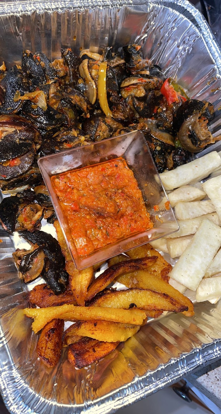 Candys Kitchen | restaurant | 3530 Hyannis Port Dr, Indianapolis, IN 46214, USA | 3175523862 OR +1 317-552-3862