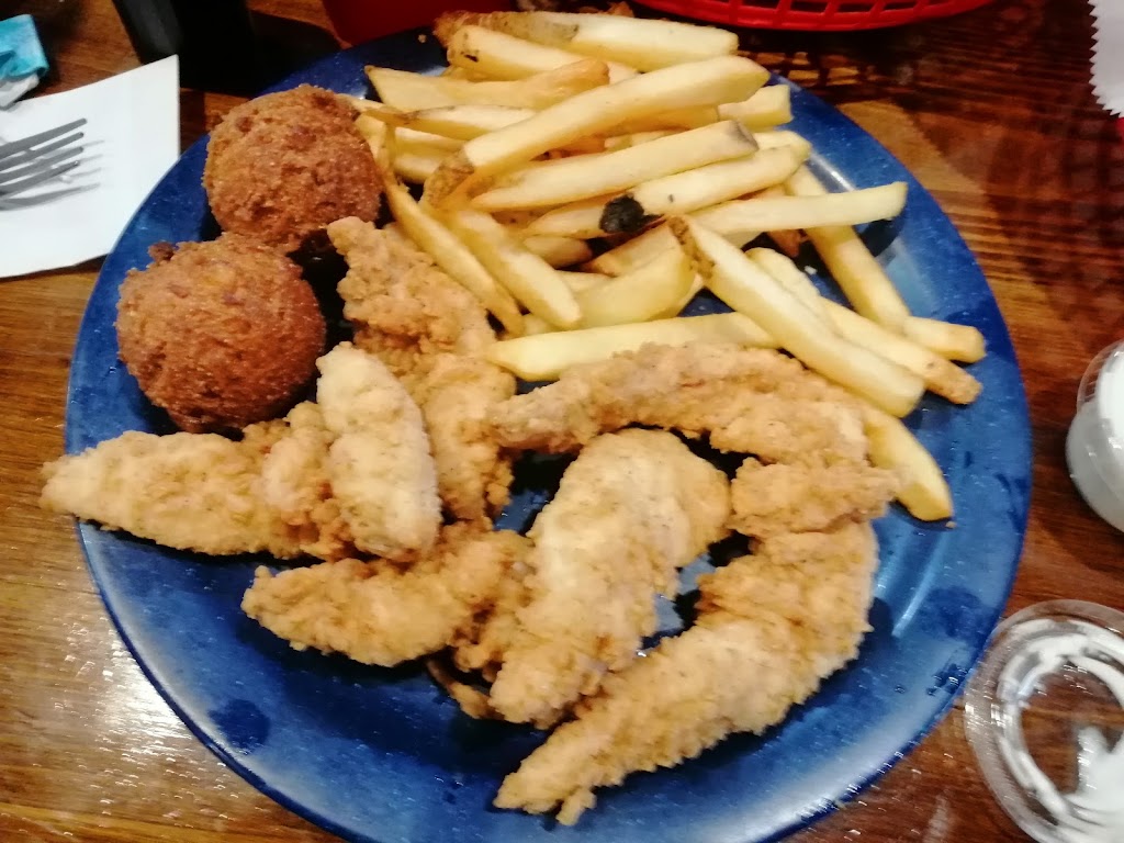 Davids Catfish House Crestview | restaurant | 1296 N Ferdon Blvd, Crestview, FL 32536, USA | 8503312929 OR +1 850-331-2929