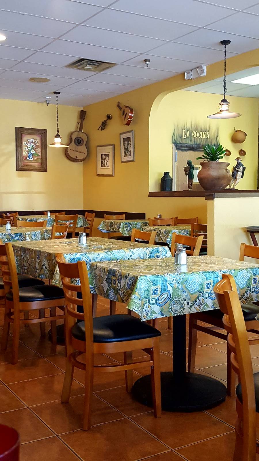 Servandos | restaurant | 14107 W Colonial Dr, Winter Garden, FL 34787, USA | 4076546866 OR +1 407-654-6866