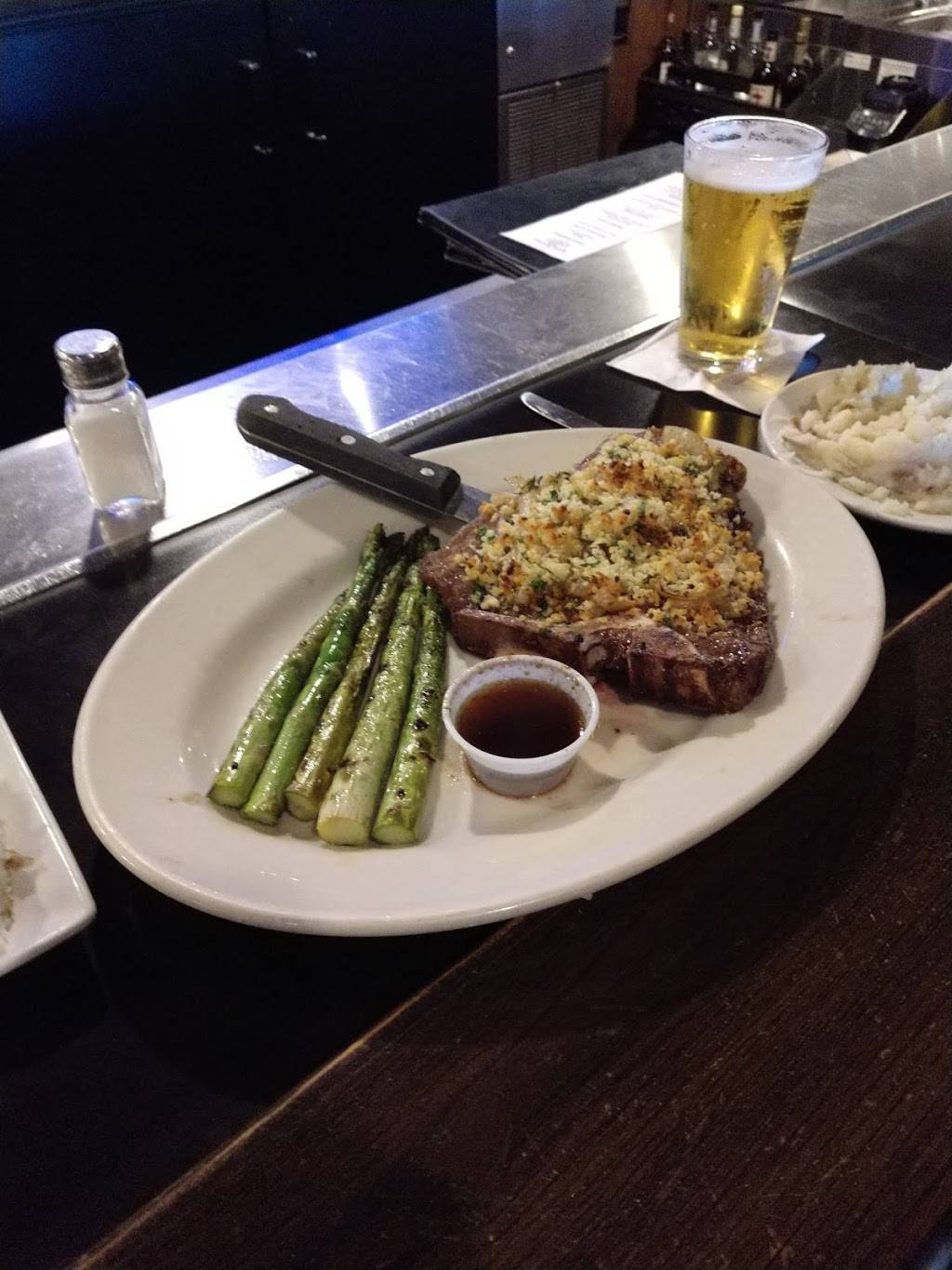 The Lodge on 64 | restaurant | 41W379 IL-64, St. Charles, IL 60175, USA | 6304438000 OR +1 630-443-8000