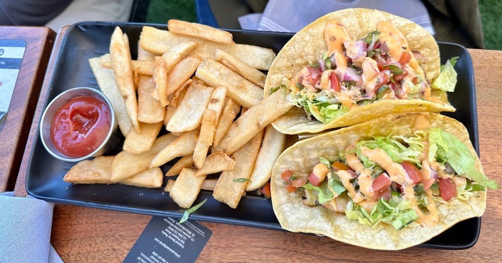 The Presley | restaurant | 2855 Perry Rd, San Diego, CA 92106, USA | 6198771800 OR +1 619-877-1800