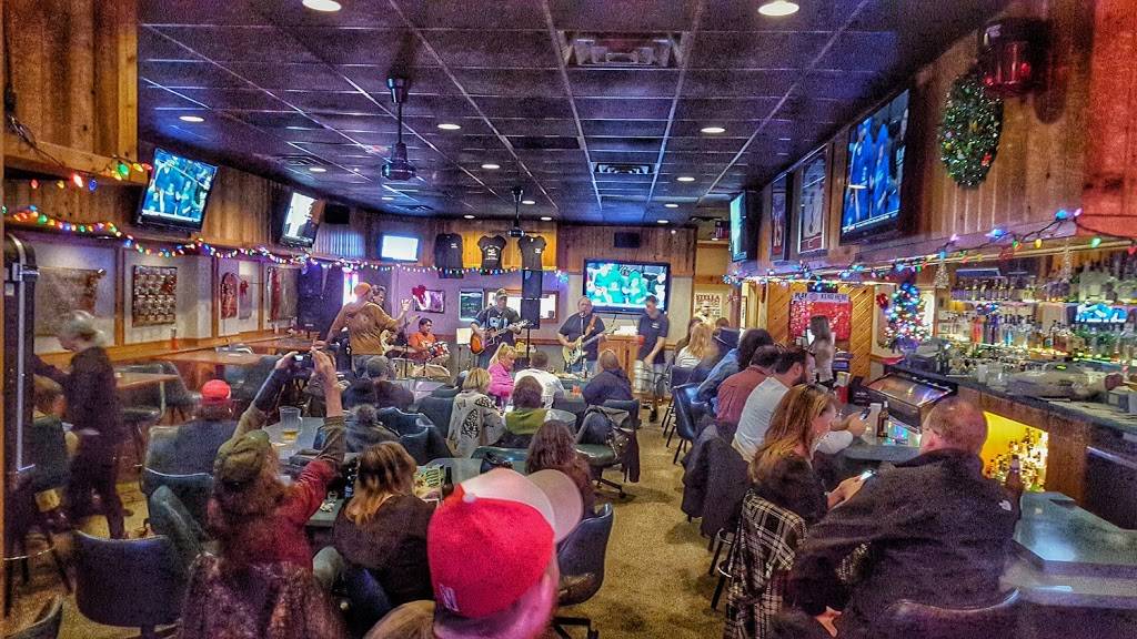 Report In Pub | restaurant | 12100 W Center Rd #204, Omaha, NE 68144, USA | 4029164438 OR +1 402-916-4438