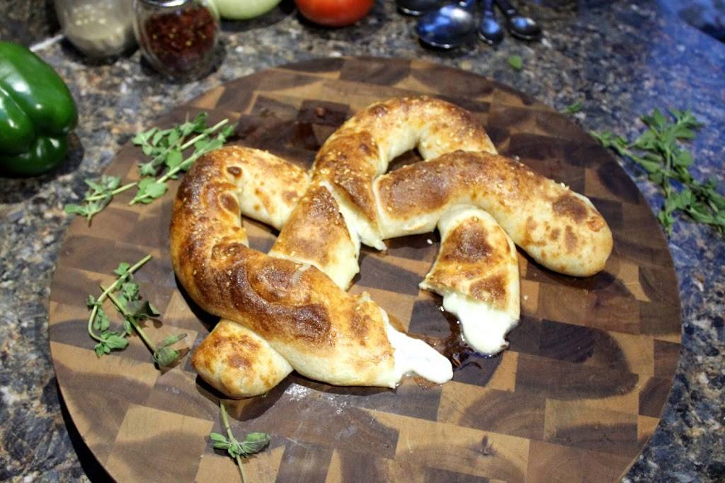 Mama Leahs Pizza | restaurant | 1500 Reisterstown Rd #222, Pikesville, MD 21208, USA | 4106537600 OR +1 410-653-7600