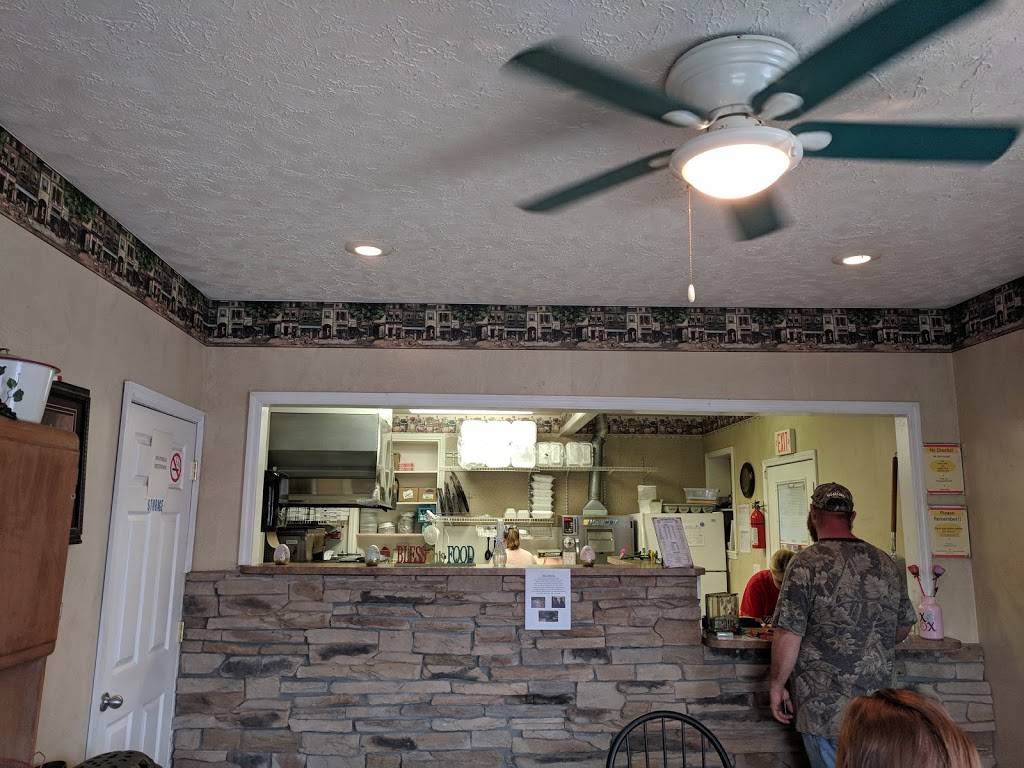 Uptown Pizza | restaurant | 11977 IN-250, Vevay, IN 47043, USA | 8125343114 OR +1 812-534-3114