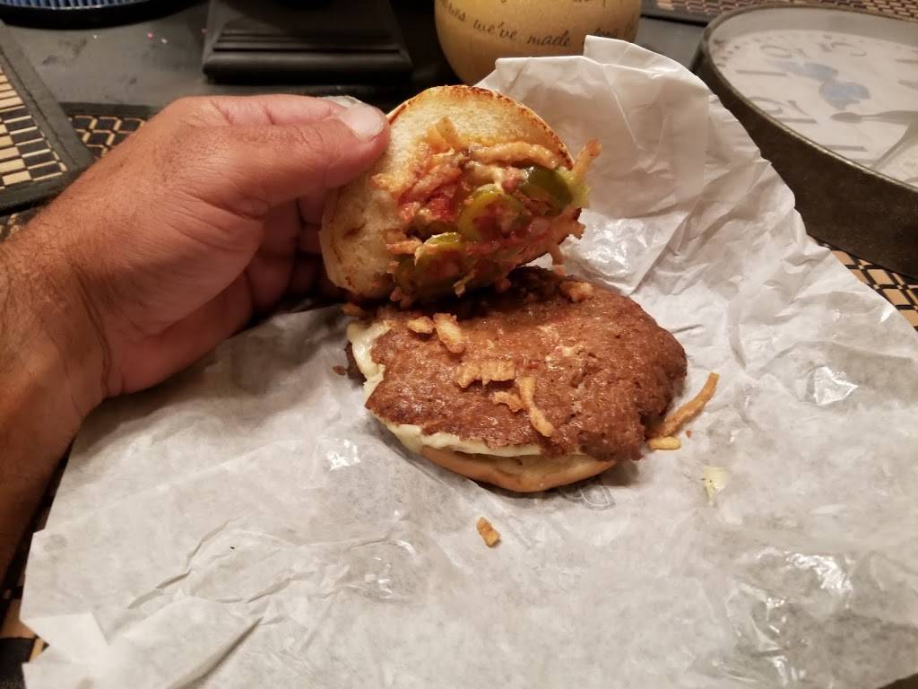 Steak n Shake | restaurant | 2620 Pine Ridge Rd, Naples, FL 34109, USA | 2392621039 OR +1 239-262-1039