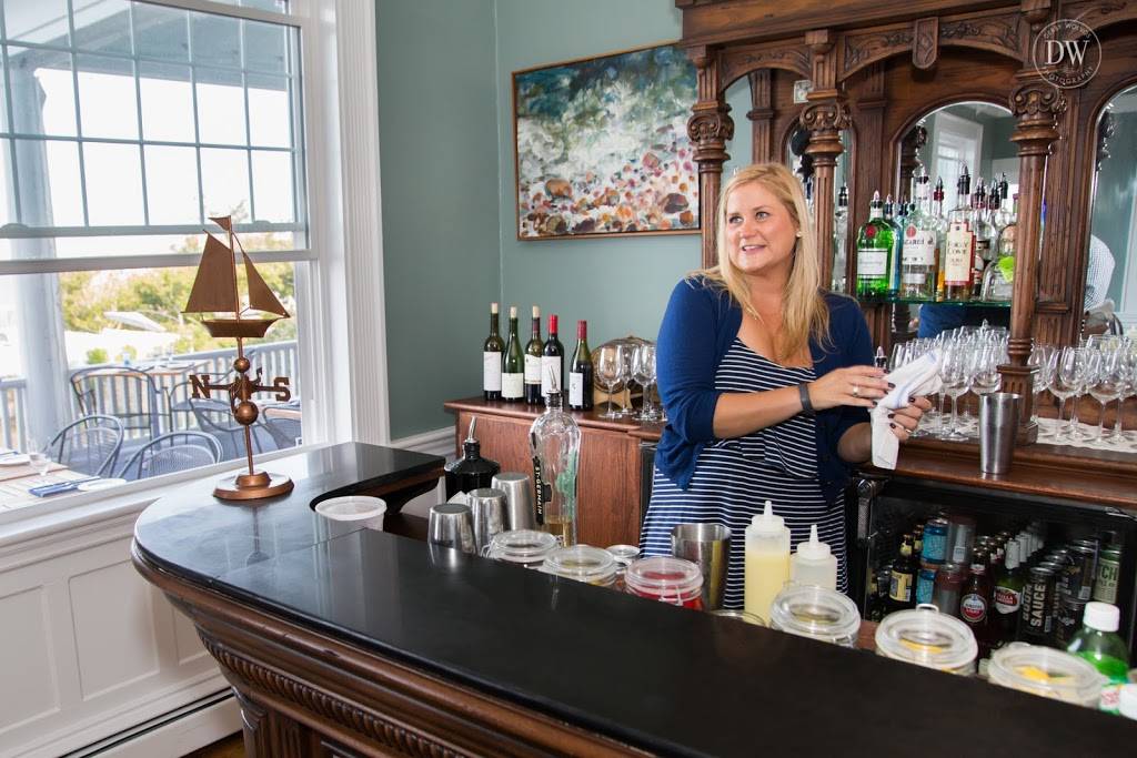 Pigeon Cove Tavern | night club | 1 Cathedral Ave, Rockport, MA 01966, USA | 9785466321 OR +1 978-546-6321