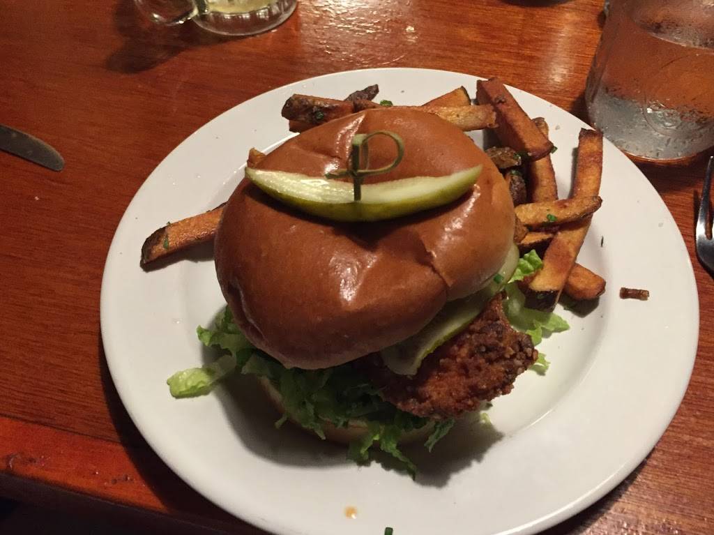 Carriage House Restaurant | restaurant | 388 Ocean Point Rd, East Boothbay, ME 04544, USA | 2076336025 OR +1 207-633-6025