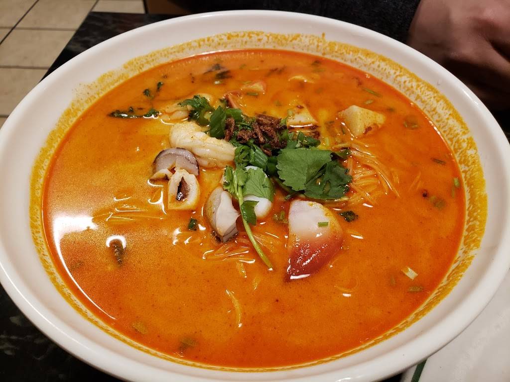 Asian Papayoyo | restaurant | 2020 W Wisconsin Ave, Milwaukee, WI 53233, USA | 4149351111 OR +1 414-935-1111