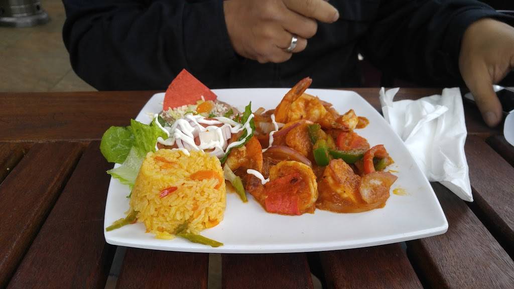 El Paisa Fresh Mexican Grill | restaurant | 2494 Imperial Ave, San Diego, CA 92102, USA | 6196960494 OR +1 619-696-0494