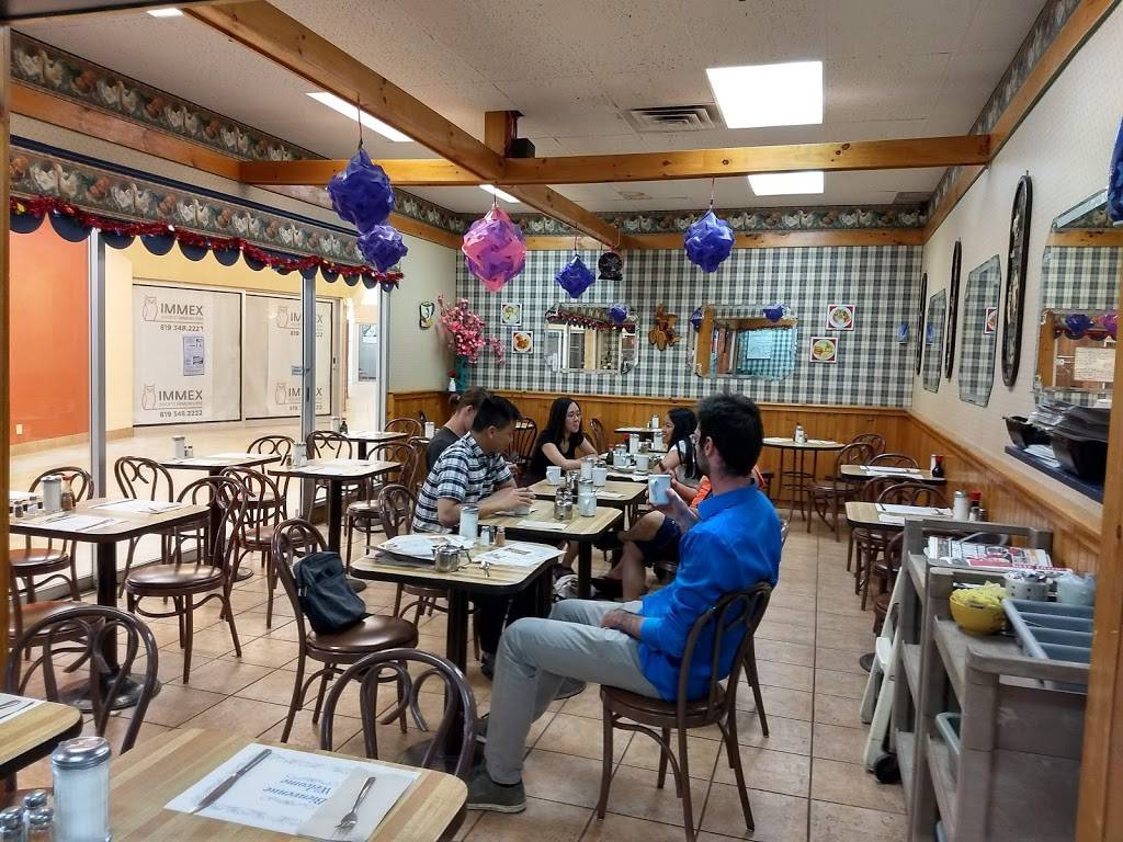 Café Deluxe Vietnamien | restaurant | 2227 Rue King Ouest, Sherbrooke, QC J1J 2G2, Canada | 8195641386 OR +1 819-564-1386