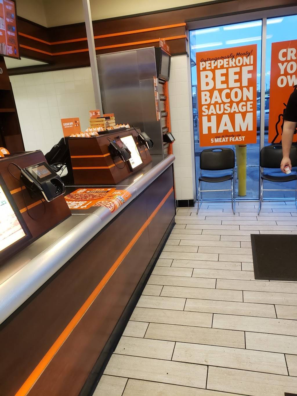 Little Caesars Pizza | meal takeaway | 8292 N Merriman Rd, Westland, MI 48185, USA | 7344251450 OR +1 734-425-1450