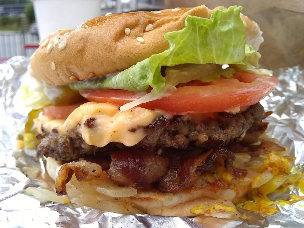 Five Guys | meal takeaway | 4751 Forest Dr, Columbia, SC 29206, USA | 8037873178 OR +1 803-787-3178