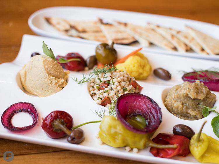 Rivers Edge Social | restaurant | 6997 Chippewa St, St. Louis, MO 63109, USA | 3146598756 OR +1 314-659-8756