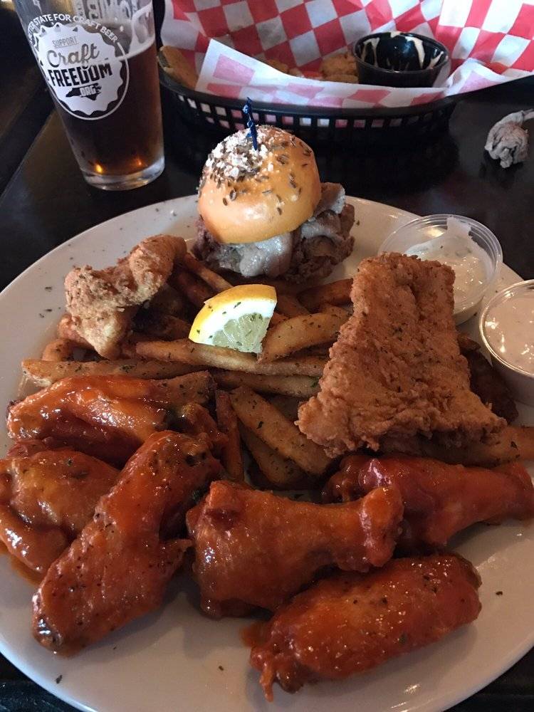 Lebowskis Neighborhood Grill | restaurant | 1524 East Blvd, Charlotte, NC 28203, USA | 7043701177 OR +1 704-370-1177