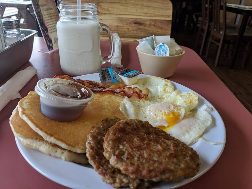 Kissimmee Diner | restaurant | 120 Broadway Suite 103, Kissimmee, FL 34741, USA | 4077779767 OR +1 407-777-9767