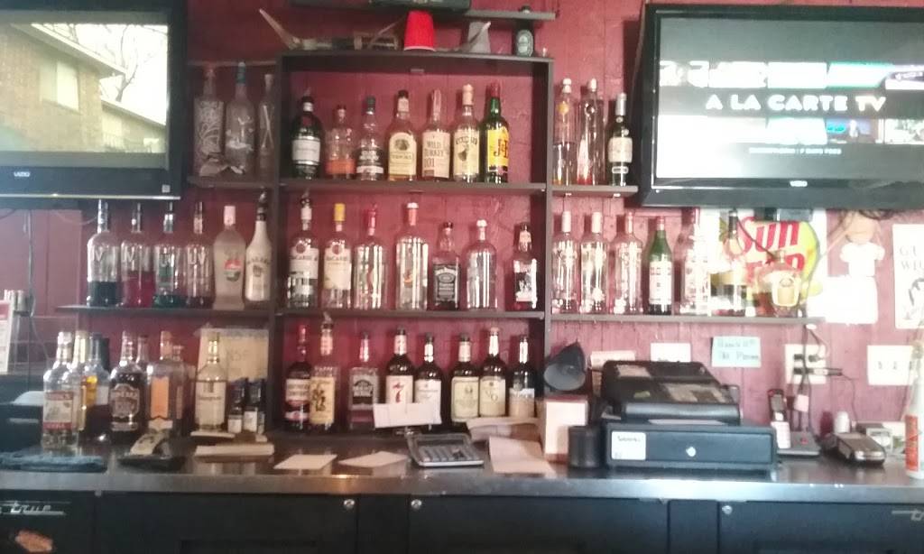 Footbridge Bar & Grill | restaurant | N3850 County C, Kewaunee, WI 54216, USA | 9203880490 OR +1 920-388-0490