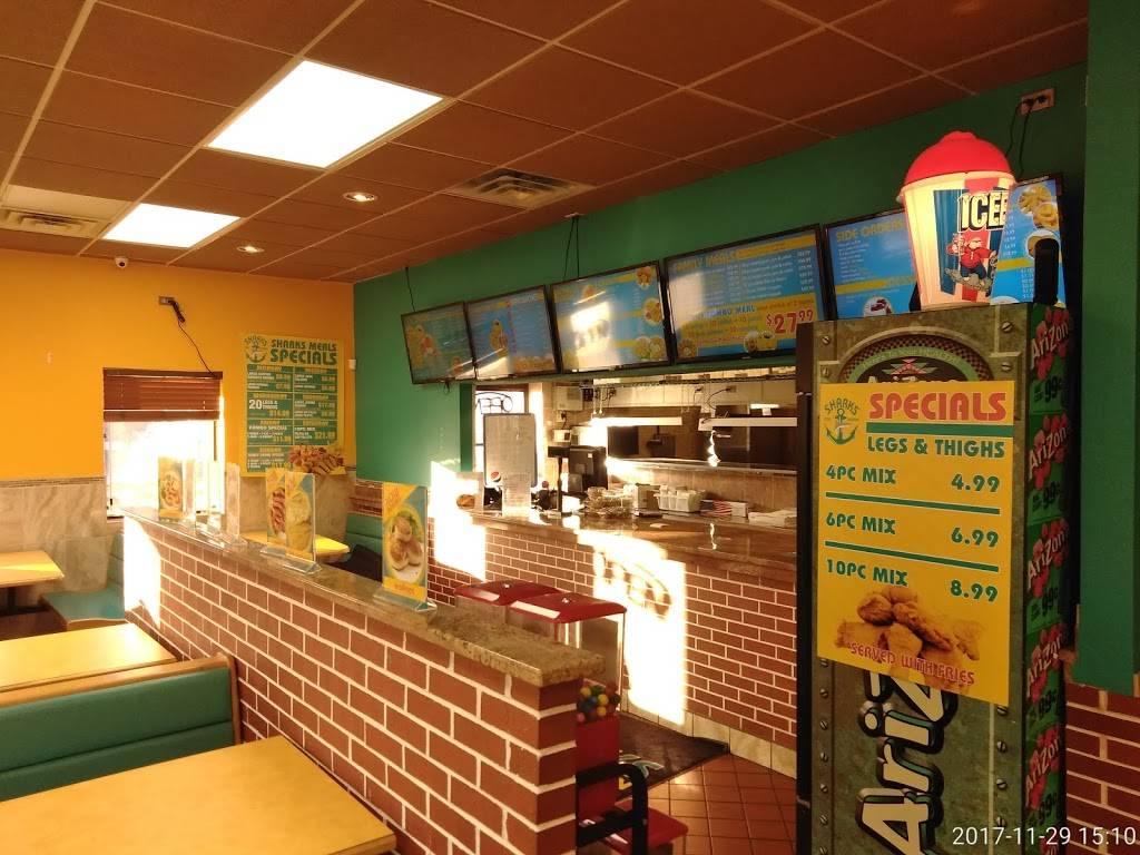 Sharks Fish and Chicken | restaurant | 1001 Roosevelt Rd, Maywood, IL 60153, USA | 7083458006 OR +1 708-345-8006